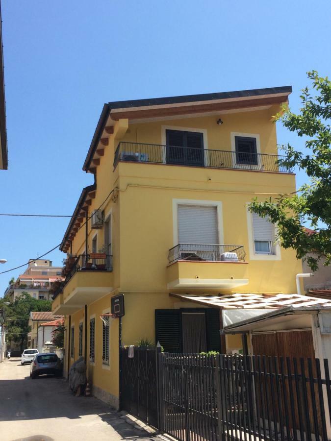 Casa Vacanze “Sale Di Mare” Pescara Eksteriør billede